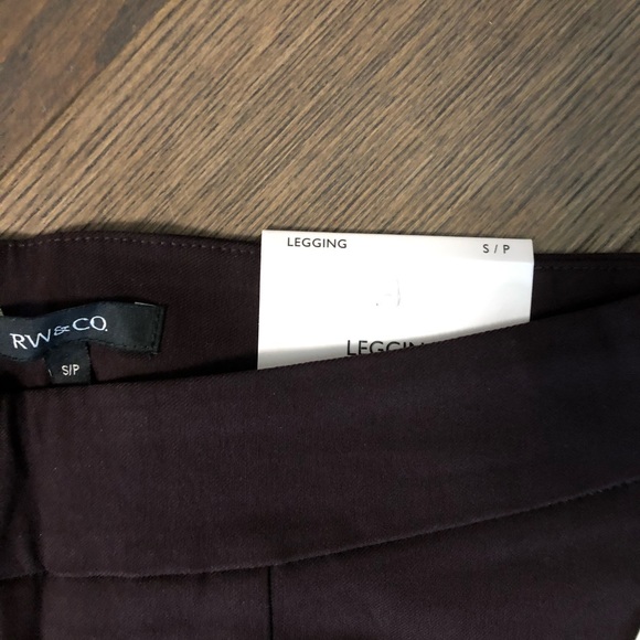 RW&CO dark plum leggings - Picture 4 of 4